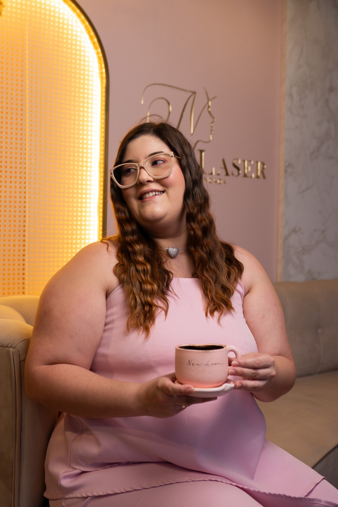 Rebeca Benitez, Esteticista e Cosmetóloga na New Laser Estética Avançada, Toledo/PR
